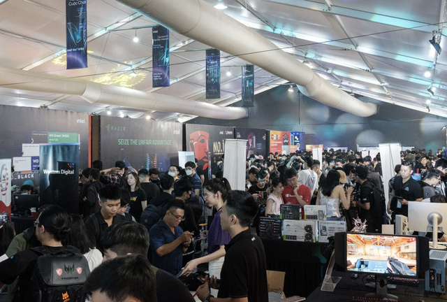 Intel Tech Camp 2023 thu hút khá nhiều bạn trẻ tham dự